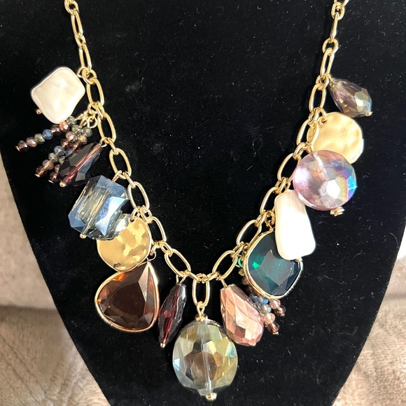 Eye Catching Crystal Multicolor Necklace - Picture 1 of 4